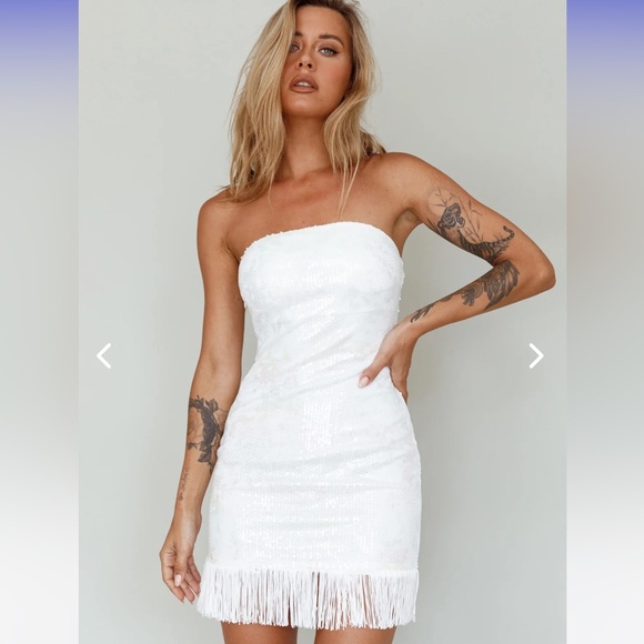 Dress - Picture 1 of 2